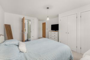 Photo 32- click for photo gallery